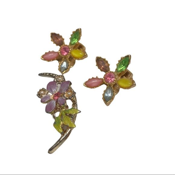 Vintage Multi Color Flower Rhinestone Earrings And Brooch - Picture 13 of 16